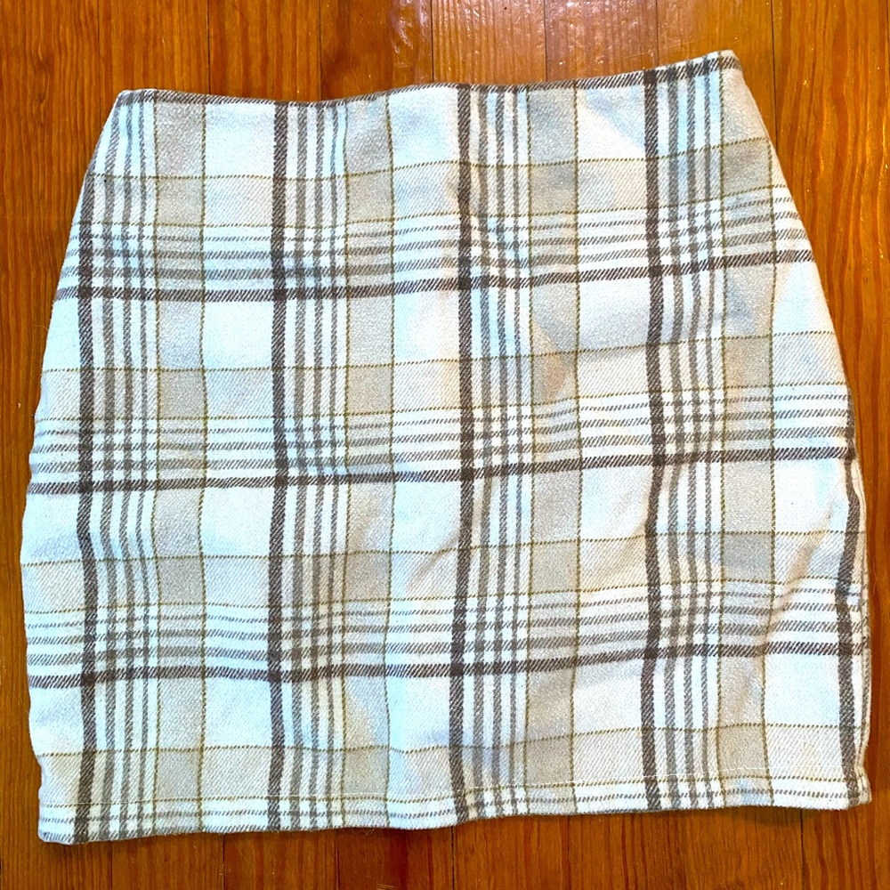 beige white and plaid mini skirt